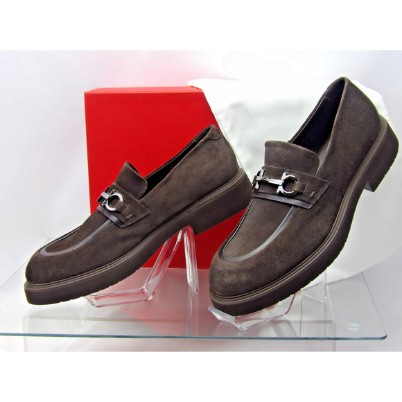NIB FERRAGAMO FIORELLO BROWN SUEDE LEATHER GANCINI BIT LOGO LOAFERS 11 M ITALY main image 6